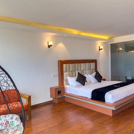 Mazarine Surf Suites Hiriketiya Dikwella Exteriör bild
